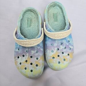 Crocs Kids Multicolor Lined Clog Sandals J4